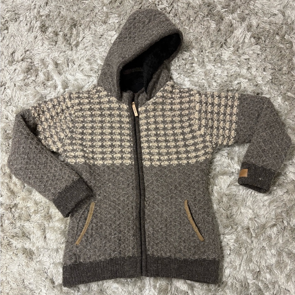 Kyper 100% wool jacket with faux fur lined hood